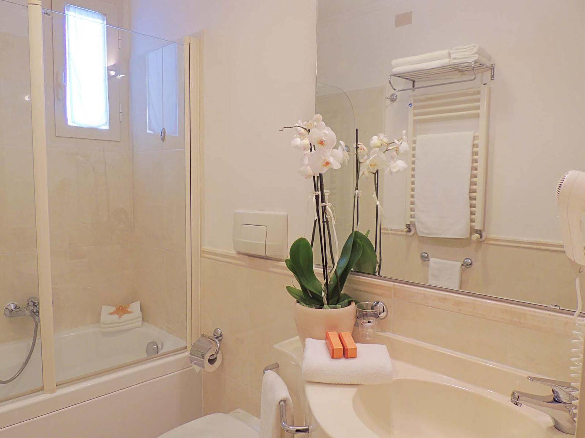 Hotel Hamiltown Cattolica Zewnętrze zdjęcie